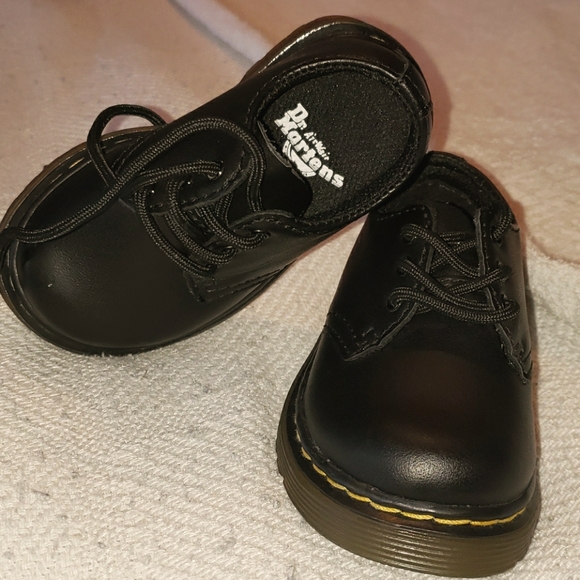 ❌SOLD❌Infant Dr.Marten's SIZE 4 - Picture 2 of 16